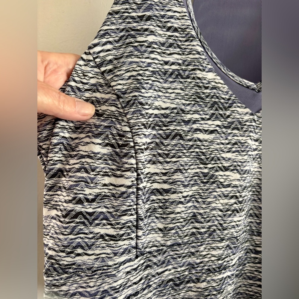 MPG Medium Travel Dress or Racer Dress. Halter dress. Black and blue design - Picture 5 of 11